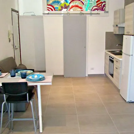 Vakantiehuis Maison Nini - Vicino Metro E Lungomare - Relax A Napoli Napels