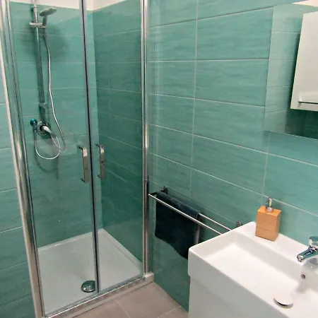Maison Nini - Vicino Metro E Lungomare - Relax A Napoli *
