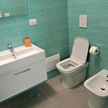 Maison Nini - Vicino Metro E Lungomare - Relax A Napoli *